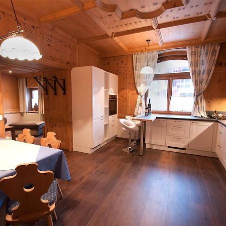 A Traumhafte Zirbenwohnung Prutz Exteriör bild